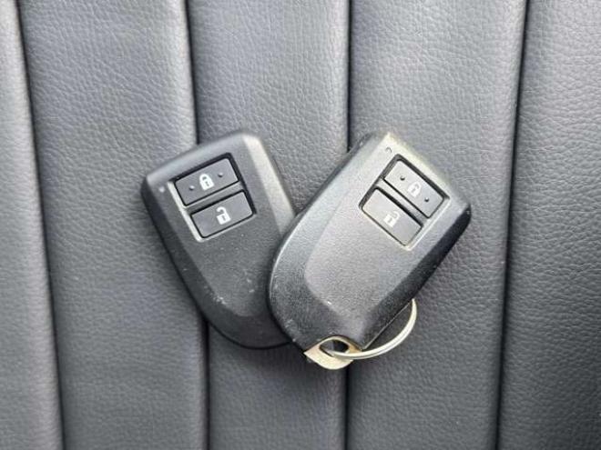 ハイエースバン2.8 スーパーGL ロング ディーゼルターボ 4WD　4WD　リアヒーター　リアクーラー　プッシュスタート　スマートキー　LEDヘッド　ベッドキッド　横滑り防止　衝突被害軽減　車線逸脱　純正ナビ　フルセグTV　Bluetooth　バックカメラ　トヨタ純正リアモニター　ETC 2800