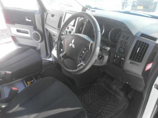 デリカD5　D パワーパッケージ 2200 5Dr