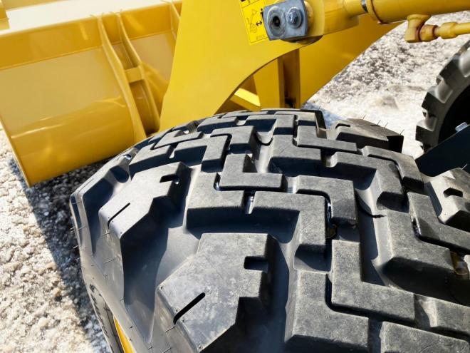 ホイールローダコマツ　中古　WA50-8