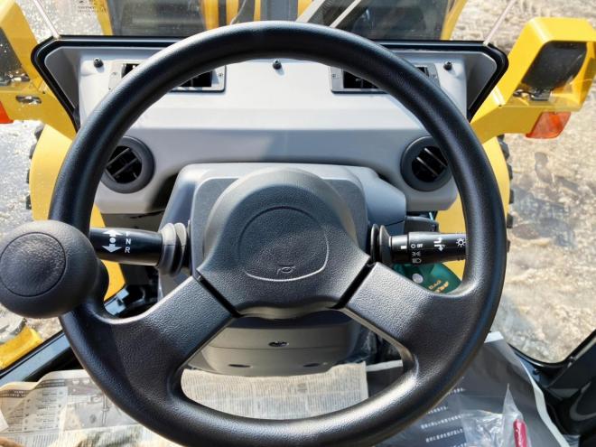 ホイールローダコマツ　未使用　WA50-8