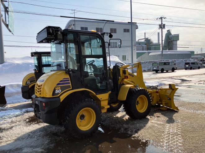 ホイールローダコマツ　未使用　WA50-8