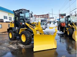 ホイールローダ&nbsp;&nbsp;コマツ　未使用　WA80-8　建機 コマツ　未使用　WA80-8　建機