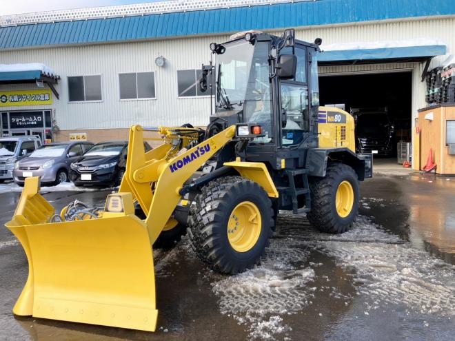 ホイールローダコマツ　未使用　WA80-8