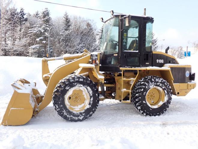 ホイールローダ910G スパイクタイヤ　恵庭ヤード 4WD