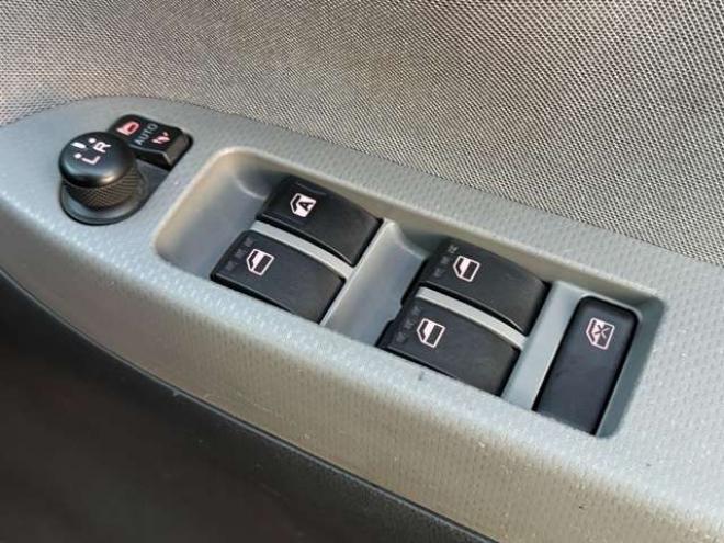 ピクシスジョイC 660 X 4WD　ナビ　TV　Bカメラ　Bluetooth　1年保証　12ヵ月点検済　下廻り防錆塗装済 660