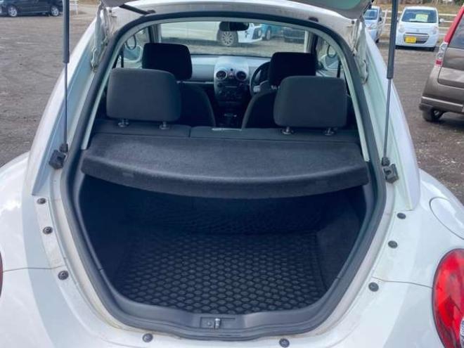 ニュービートルニュービートル　 正規輸入車 2WD 2000