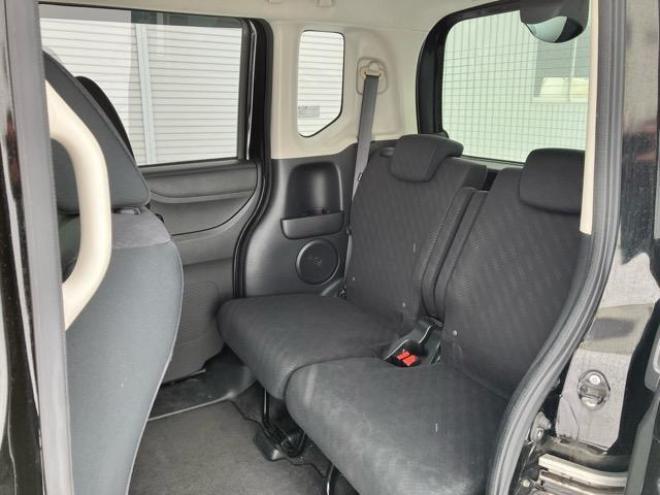 N-BOXカスタム　G SSパッケージ 4WD 660 5Dr