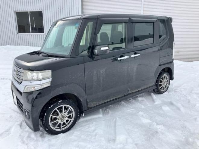 N-BOXカスタム　G SSパッケージ 4WD 660 5Dr