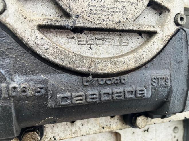 アタッチメントカスケード　中古　フォークリフト用回転アタッチメント　K-att