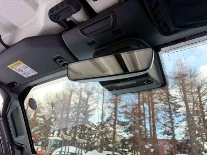 ラングラーアンリミテッド サハラ 3.6L 4WD　エアコン　クルーズコントロール　パワステ　パワーウィンドウ　フロントカメラ　サイドカメラ　バックカメラ　キーレスエントリー　アルミホイール　ABS　横滑り防止装置　盗難防止装置　フルセグTV 正規輸入車 3600