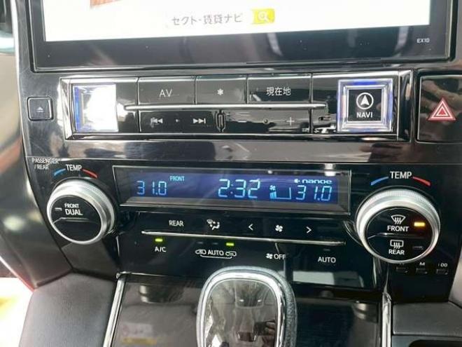 ヴェルファイア2.5 Z Gエディション 4WD　クルーズコントロール　アイドリングストップ　ABS　エアコン　パワステ　パワーウィンドウ　スマートキー　キーレス　オットマン　電動シート　3列シート　両側電動スライドドア　アルミホイール　MTモード 2500