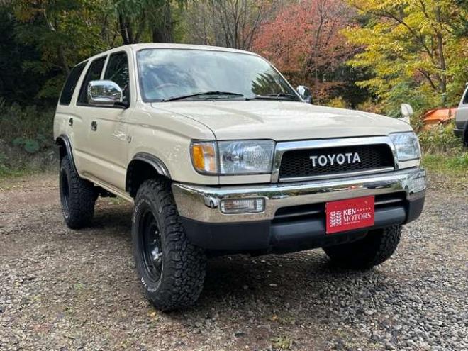 ハイラックスサーフ2.7 SSR-X プレミアムセレクション 4WD　リフトアップ　ETC　バックカメラ　社外ナビ　パワーウィンドウ　パワステ　ABS　全塗装済 2700