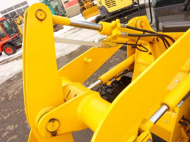 ホイールローダ日立 ZW30-5B  バケット容量0.4m3