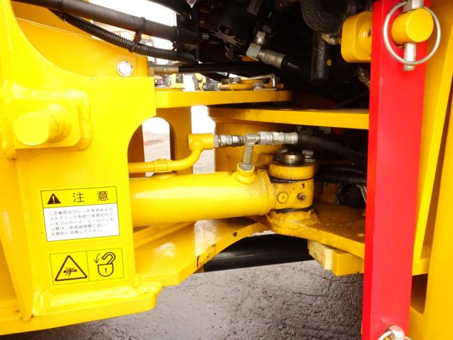 ホイールローダ日立 ZW30-5B  バケット容量0.4m3