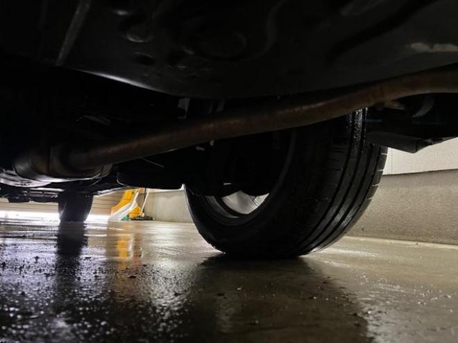 エスティマアエラス　プレミアムエディション　本州仕入　寒冷地仕様　禁煙車　純正リアフリップダウンモニター　両側パワースライドドア　純正１８インチＡＷ　社外１６ＡＷ＋スタッドレスタイヤ付　純正エンジンスターター　前後ドライブレコーダー　ＥＴＣ 4WD 2400 5Dr