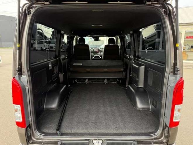 ハイエースバン2.8 スーパーGL 50TH アニバーサリー リミテッド ロングボディ ディーゼルターボ 4WD　415COBRA　CL-3 フロントリップスポイラー　ステージ2ルーフスポイラー　By2NEO　BADフェイスボンネット　ローフォルムフェンダー　ESSEX　ENCB　17インチブロンズホイール　ヨコハマパラダ　NEWパーツカスタム 2800