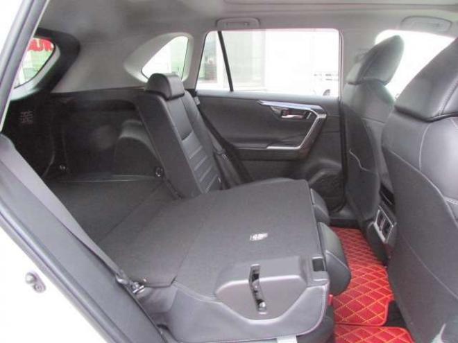 RAV-42.5 ハイブリッド G E-Four 4WD　ヒッチメンバー/パワーバックドア/アップサス/モデリスタエアロ/サンルーフ/ビルトインETC/シートヒーター/ステアリングヒーター/フルセグTV/バックカメラ/サイドカメラ/ 2500