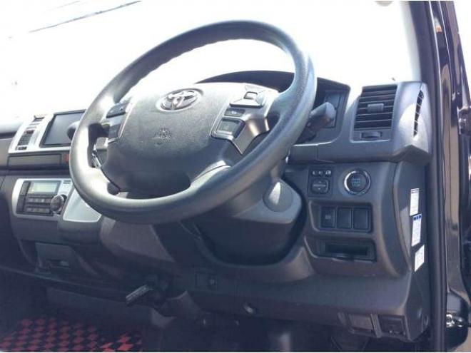 ハイエースバン2.8 スーパーGL ロング ディーゼルターボ 4WD　寒冷地仕様　リアヒーター&リアクーラー　プッシュスタート　スマートキー　ステアリングスイッチ　ベッドキッド　LEDヘッドライト　ドライブレコーダー　メモリナビ　ワンセグTV　バックカメラ　電動格納ミラー 2800