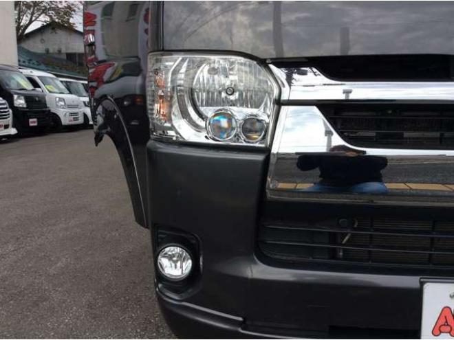 ハイエースバン2.8 スーパーGL ロング ディーゼルターボ 4WD　リアヒーター&クーラー　プッシュスタート　スマキー　ステアリングスイッチ　オートハイビーム　パノラミックビューモニター　純正ナビ　フルセグTV　ドラレコ　ETC　インナーミラー　横滑り防止　フロントフォグ 2800