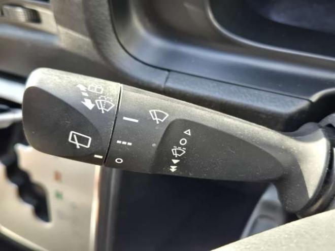 ハイエースバン2.8 DX ワイド スーパーロング ハイルーフ GLパッケージ ディーゼルターボ 4WD　COBRA丸目ヘッドライトKIT　SAFARIフロントスポイラー　リアヒーター&クーラー　キーレス　純正ナビ　ワンセグTV　Bカメラ　オートマチックハイビーム　横滑り防止　車線逸脱　衝突被害軽減　ETC　電動格納ミラー 2800