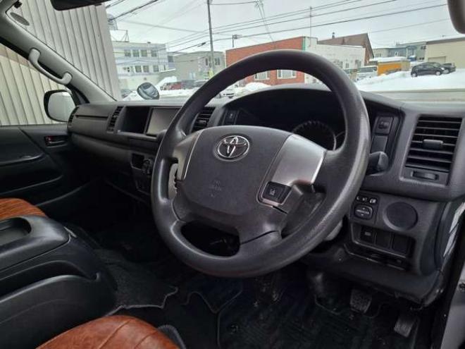 ハイエースバン2.8 DX ワイド スーパーロング ハイルーフ GLパッケージ ディーゼルターボ 4WD　COBRA丸目ヘッドライトKIT　SAFARIフロントスポイラー　リアヒーター&クーラー　キーレス　純正ナビ　ワンセグTV　Bカメラ　オートマチックハイビーム　横滑り防止　車線逸脱　衝突被害軽減　ETC　電動格納ミラー 2800