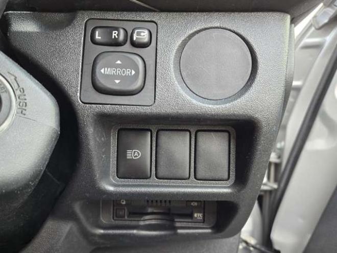 ハイエースバン2.8 DX ワイド スーパーロング ハイルーフ GLパッケージ ディーゼルターボ 4WD　COBRA丸目ヘッドライトKIT　SAFARIフロントスポイラー　リアヒーター&クーラー　キーレス　純正ナビ　ワンセグTV　Bカメラ　オートマチックハイビーム　横滑り防止　車線逸脱　衝突被害軽減　ETC　電動格納ミラー 2800