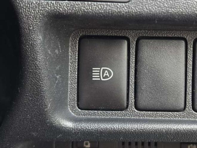 ハイエースバン2.8 DX ワイド スーパーロング ハイルーフ GLパッケージ ディーゼルターボ 4WD　COBRA丸目ヘッドライトKIT　SAFARIフロントスポイラー　リアヒーター&クーラー　キーレス　純正ナビ　ワンセグTV　Bカメラ　オートマチックハイビーム　横滑り防止　車線逸脱　衝突被害軽減　ETC　電動格納ミラー 2800