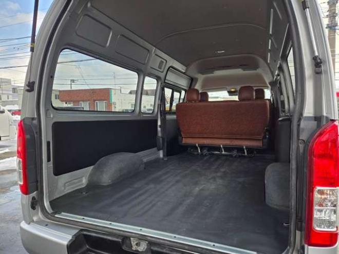 ハイエースバン2.8 DX ワイド スーパーロング ハイルーフ GLパッケージ ディーゼルターボ 4WD　COBRA丸目ヘッドライトKIT　SAFARIフロントスポイラー　リアヒーター&クーラー　キーレス　純正ナビ　ワンセグTV　Bカメラ　オートマチックハイビーム　横滑り防止　車線逸脱　衝突被害軽減　ETC　電動格納ミラー 2800