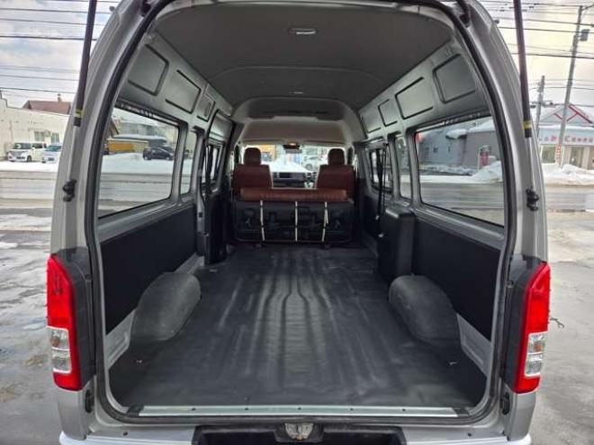 ハイエースバン2.8 DX ワイド スーパーロング ハイルーフ GLパッケージ ディーゼルターボ 4WD　COBRA丸目ヘッドライトKIT　SAFARIフロントスポイラー　リアヒーター&クーラー　キーレス　純正ナビ　ワンセグTV　Bカメラ　オートマチックハイビーム　横滑り防止　車線逸脱　衝突被害軽減　ETC　電動格納ミラー 2800