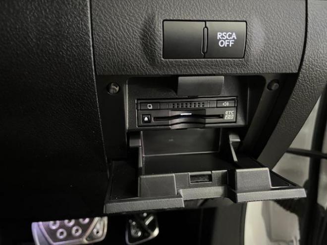 レクサスＬＸ５７０　本州仕入　寒冷地仕様　禁煙車　リアエンターテイメント　純正２１インチＡＷ　社外１８ＡＷ＋スタッドレスタイヤ付　ヘッドアップディスプレイ　全方位パノラミックモニター　ＣＯＯＬＢＯＸ　前後ドラレコ　ＥＴＣ 4WD 5700 5Dr