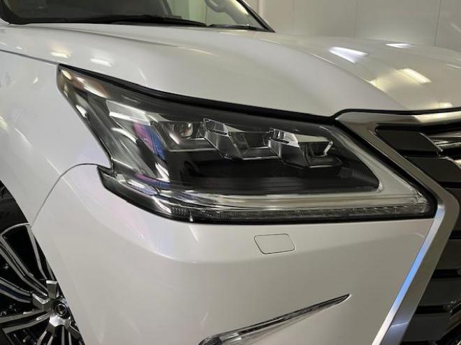 レクサスＬＸ５７０　本州仕入　寒冷地仕様　禁煙車　リアエンターテイメント　純正２１インチＡＷ　社外１８ＡＷ＋スタッドレスタイヤ付　ヘッドアップディスプレイ　全方位パノラミックモニター　ＣＯＯＬＢＯＸ　前後ドラレコ　ＥＴＣ 4WD 5700 5Dr