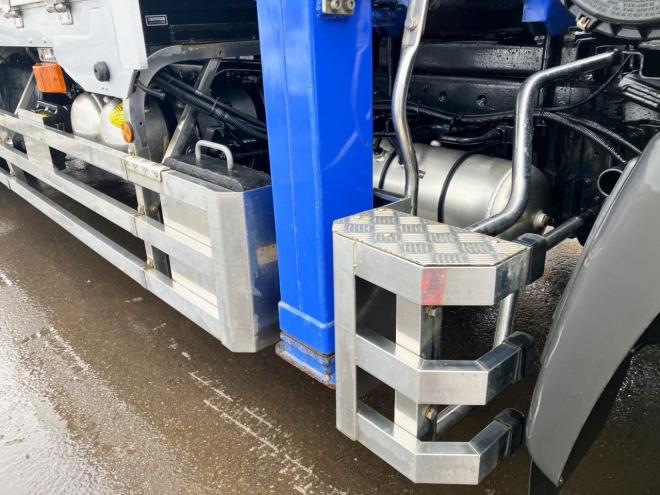 レンジャープロ中古　大型　ワイド5段ラジコンクレーン　6400kg