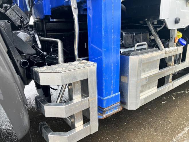 レンジャープロ中古　大型　ワイド5段ラジコンクレーン　6400kg