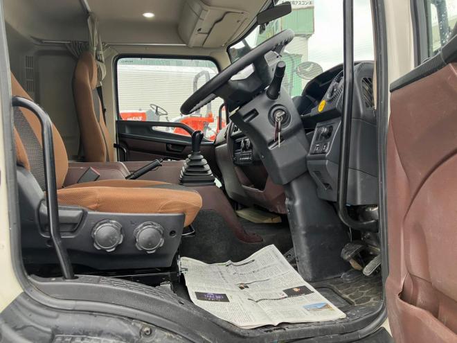 レンジャープロ中古　大型　ワイド5段ラジコンクレーン　6400kg