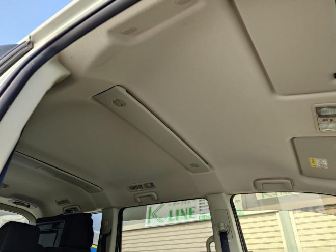 デリカD:5　Gパワーパッケージ 　両側パワースライドドア　エンジンスターター　パナソニックストラーダナビ・TV・バックカメラ　スマートキー　ビルトインETC　パドルシフト　オートライト機能　ウィンカーミラー　HID　LEDフォグランプ　クルーズコントロール　タイミングチェーン　4WD 2400 5Dr