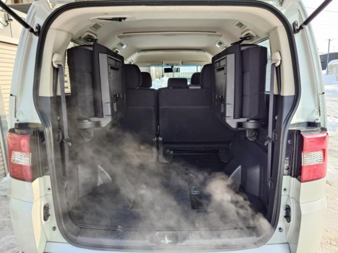 デリカD:5　Gパワーパッケージ 　両側パワースライドドア　エンジンスターター　パナソニックストラーダナビ・TV・バックカメラ　スマートキー　ビルトインETC　パドルシフト　オートライト機能　ウィンカーミラー　HID　LEDフォグランプ　クルーズコントロール　タイミングチェーン　4WD 2400 5Dr