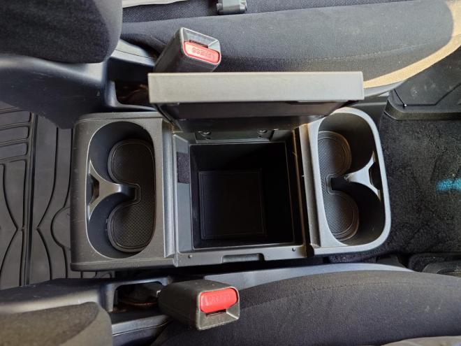 デリカD:5　Gパワーパッケージ 　両側パワースライドドア　エンジンスターター　パナソニックストラーダナビ・TV・バックカメラ　スマートキー　ビルトインETC　パドルシフト　オートライト機能　ウィンカーミラー　HID　LEDフォグランプ　クルーズコントロール　タイミングチェーン　4WD 2400 5Dr