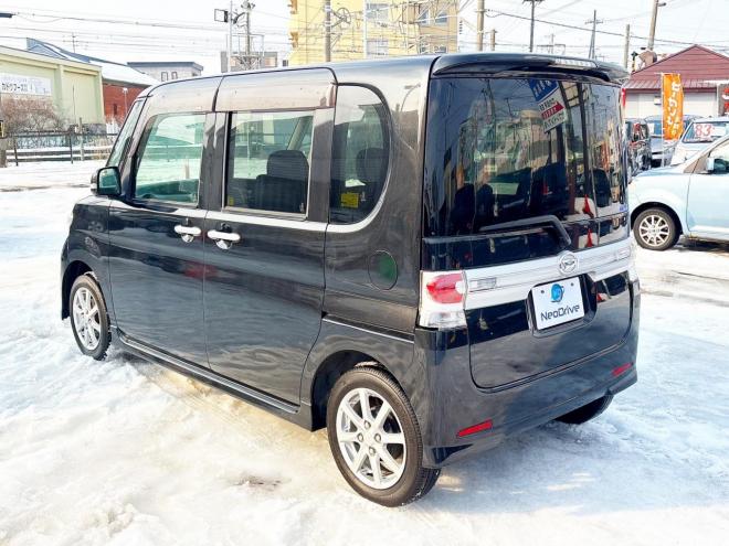 セレナ2.0ライダー 4WD　ローンが不安な方＜優遇ローン＞1年保証　寒冷地仕様　純正ナビ 