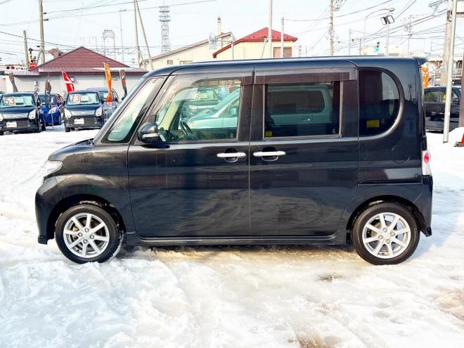 セレナ2.0ライダー 4WD　ローンが不安な方＜優遇ローン＞1年保証　寒冷地仕様　純正ナビ 