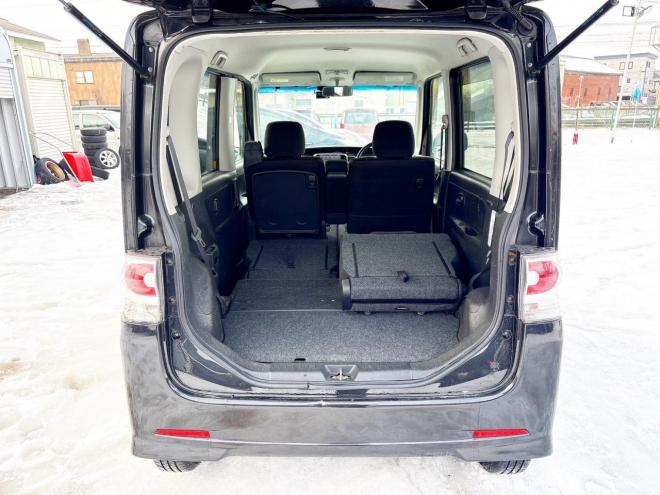 セレナ2.0ライダー 4WD　ローンが不安な方＜優遇ローン＞1年保証　寒冷地仕様　純正ナビ 