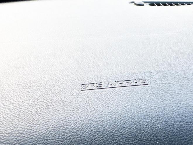 セレナ2.0ライダー 4WD　ローンが不安な方＜優遇ローン＞1年保証　寒冷地仕様　純正ナビ 