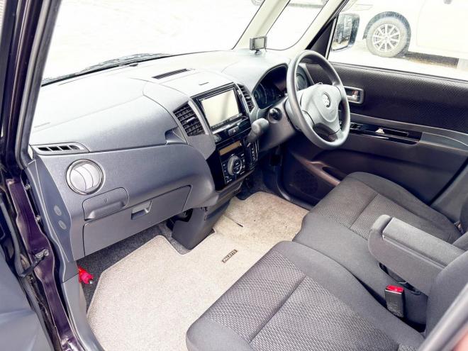 セレナ2.0ライダー 4WD　ローンが不安な方＜優遇ローン＞1年保証　寒冷地仕様　純正ナビ 