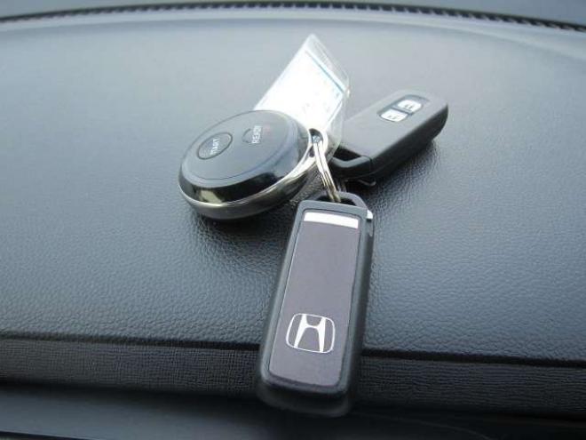 N-ONEG SSブラウンスタイルパッケージ 4WD　2トーンルーフ シートヒーター スマートキ エンスタ  ドアバイザー 社外ナビ&フルセグTV Bカメラ 夏タイヤ+アルミセット積込み 1年間走行無制限保証付 660