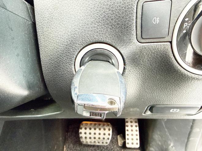 ベンツB180 ローンが不安な方＜優遇ローン＞ユーザー買取車　ターボ車　純正マルチナビ　フルセグTV　バックカメラ 1600 5Dr