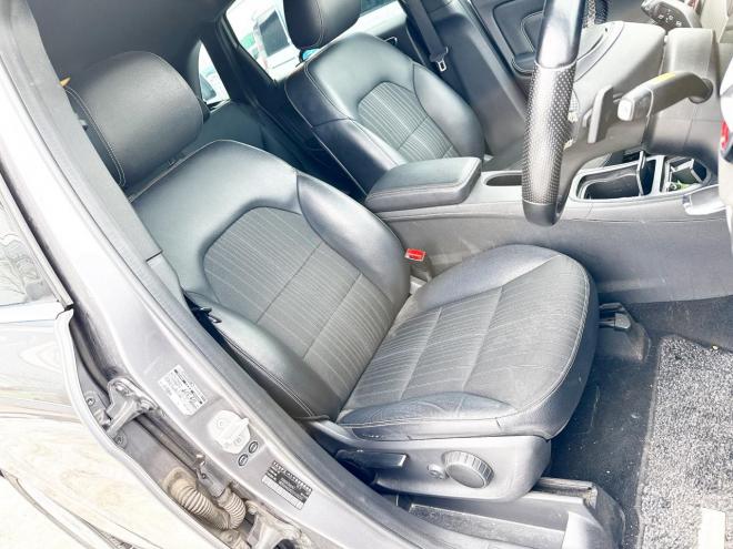 ベンツB180 ローンが不安な方＜優遇ローン＞ユーザー買取車　ターボ車　純正マルチナビ　フルセグTV　バックカメラ 1600 5Dr