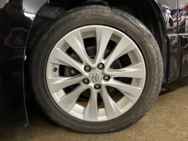 ヴェルファイア２．４Ｚ　本州仕入　寒冷地仕様　禁煙車　両側パワースライドドア　純正１８インチＡＷ　社外１６ＡＷ＋スタッドレスタイヤ付　ストラーダナビ　フルセグ地デジ　ＤＶＤ再生　Ｂｌｕｅｔｏｏｔｈオーディオ　バックカメラ 4WD 2400 5Dr