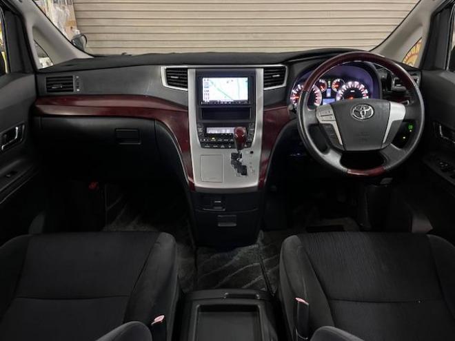 ヴェルファイア２．４Ｚ　本州仕入　寒冷地仕様　禁煙車　両側パワースライドドア　純正１８インチＡＷ　社外１６ＡＷ＋スタッドレスタイヤ付　ストラーダナビ　フルセグ地デジ　ＤＶＤ再生　Ｂｌｕｅｔｏｏｔｈオーディオ　バックカメラ 4WD 2400 5Dr