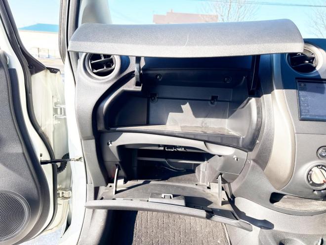 ノート1.2X FOUR 4WD ローンが不安な方＜優遇ローン＞本州仕入 寒冷地仕様 純正SDナビ　フルセグTV　衝突軽減ブレーキシステム スマートキー　バックカメラ 4WD 1200 5Dr