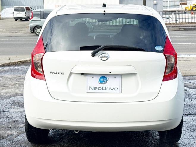 ノート1.2X FOUR 4WD ローンが不安な方＜優遇ローン＞本州仕入 寒冷地仕様 純正SDナビ　フルセグTV　衝突軽減ブレーキシステム スマートキー　バックカメラ 4WD 1200 5Dr