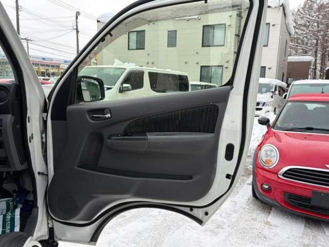キャラバンNV350 2.5 プレミアムGX ロングボディ ディーゼルターボ 4WD　バックカメラ　エアコン　ドライブレコーダー　ETC　パワステ　パワーウィンドウ　スマートキー　キーレス　片側スライドドア 2500